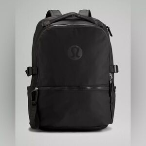 LULULEMON Crew Backpack 22L - Black